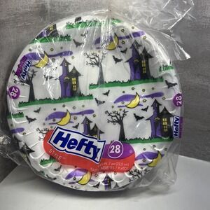 RARE Hefty Halloween plates 28 count from 2010. NOS 8.875".  Haunted House